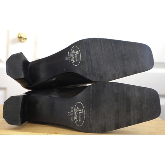 Brown's Couture knee-high black leather boots - Picture 7 of 7